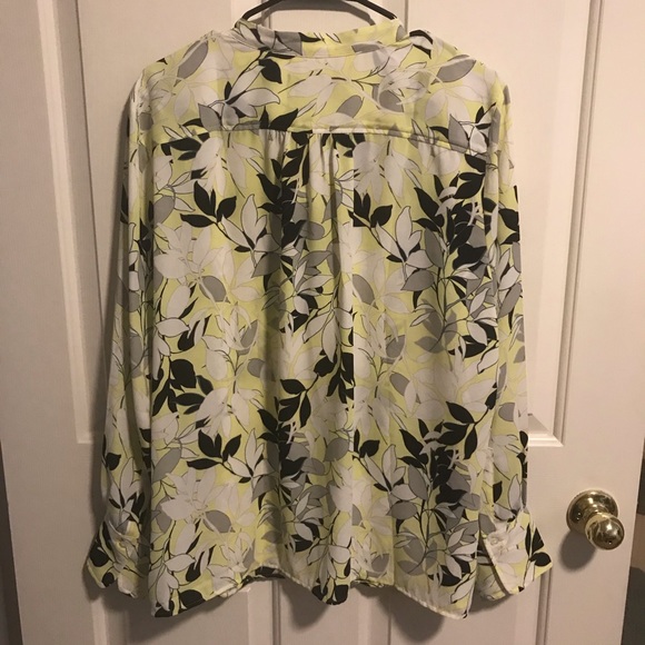 Ann Taylor Floral Blouse - Picture 7 of 7
